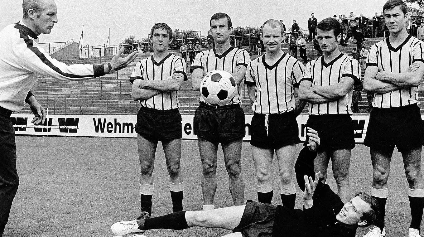 Führt Aachen sensationell zur Vizemeisterschaft: Trainer Pfeiffer (l.) 1968/1969 © imago/Pfeil