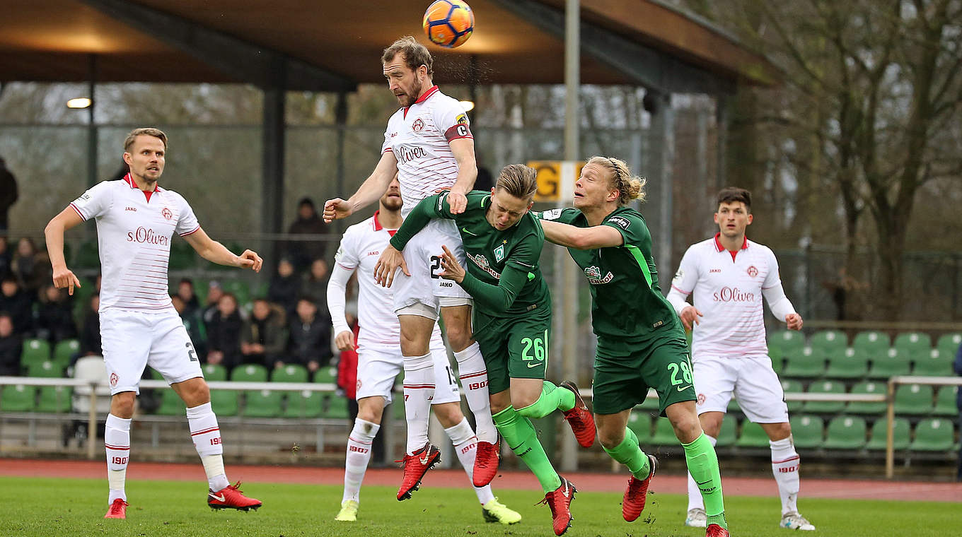 Höhenflug geht weiter: Würzburg setzt sich auch in Bremen durch © Jan Kuppert