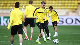 Nach fast acht Monaten zurück im Mannschaftstraining des BVB: Nationalspieler Reus © 2017 Getty Images