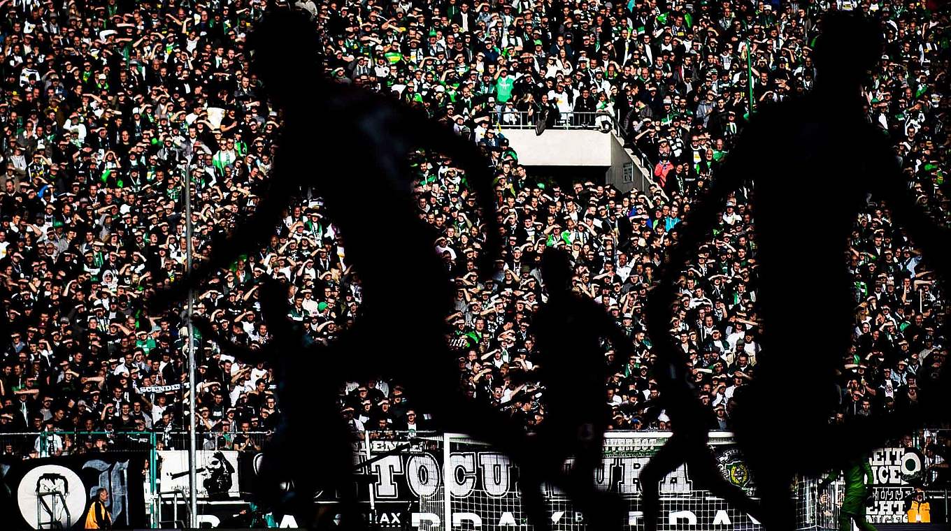 Platz zwei in der Kategorie "Fußball allgemein": das Foto "Schattenspiel" © Lukas Schulze