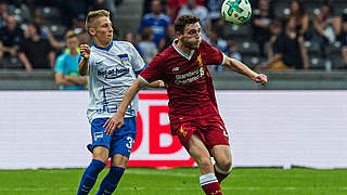 Fällt mit Außenbandriss im Knöchel zum Jahresauftakt aus: Hertha-Talent Julius Kade (l.) © AFP/Getty Images