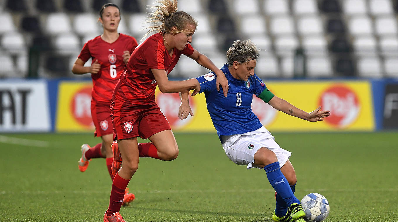 Potsdamer Zugang aus Prag: Nationalspielerin Klara Cahynova (M.) © 2016 Getty Images