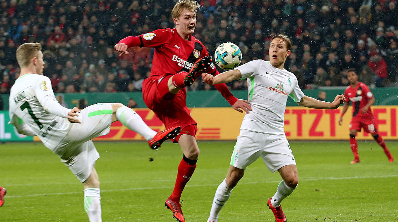 Brandt (M.) über die intensiven Duelle mit den Werder-Profis: "Ich war fix und fertig" © 2018 Getty Images