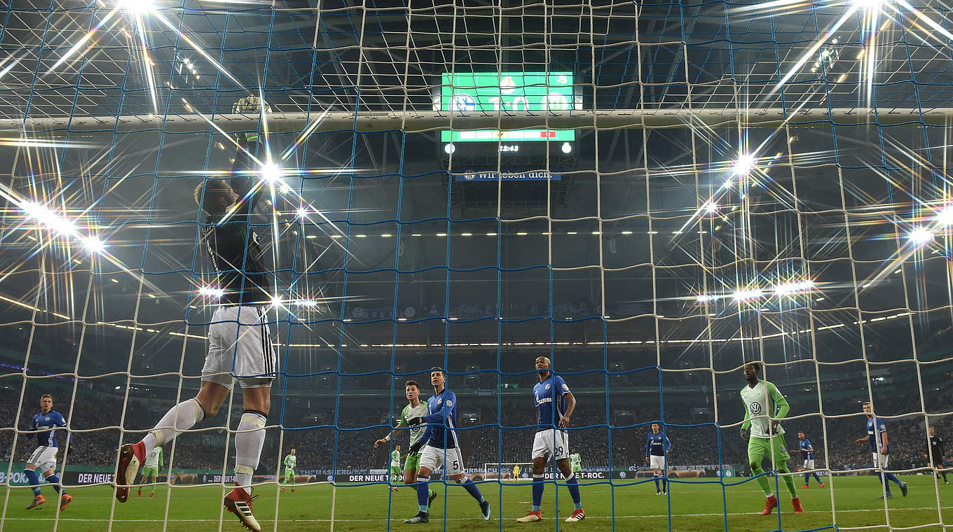 Halbfinale erreicht: Dank einer starken Defensive gewinnt Schalke gegen Wolfsburg © 2018 Getty Images