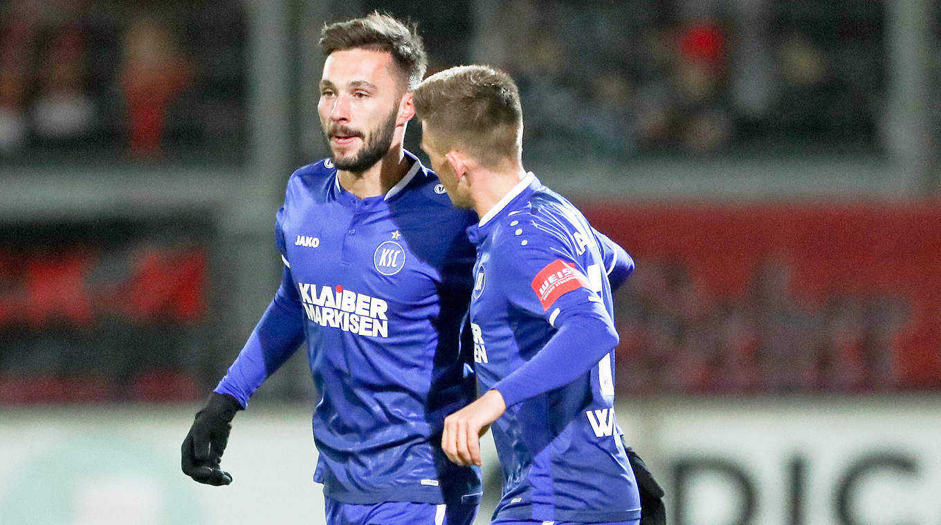 Präsentiert sich beim Karlsruher SC in Topform: Stürmer Fabian Schleusener © 2018 Getty Images