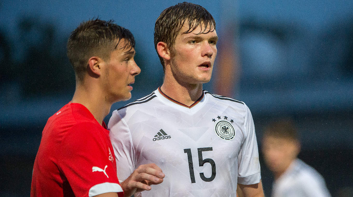 Fehlt dem BVB derzeit: U 19-Nationalspieler Kilian (r.) © GettyImages
