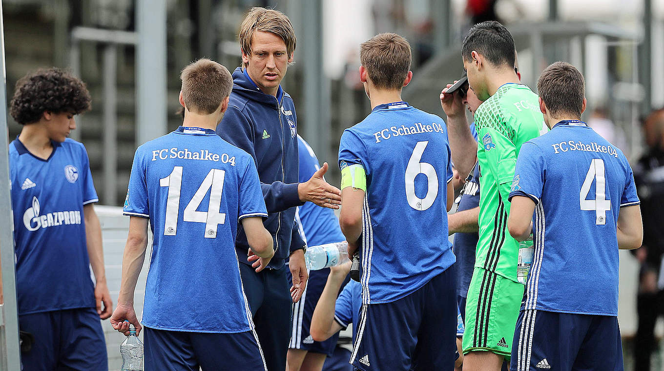Trifft mit Schalkes U 17 auf Tabellennachbar Gladbach: S04-Coach Frank Fahrenhorst © imago/Reinhold Becher
