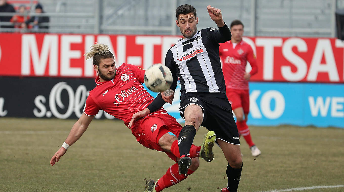 Aus 0:2 mach 2:2: Würzburg kommt gegen Aalen zurück © imago/foto2press