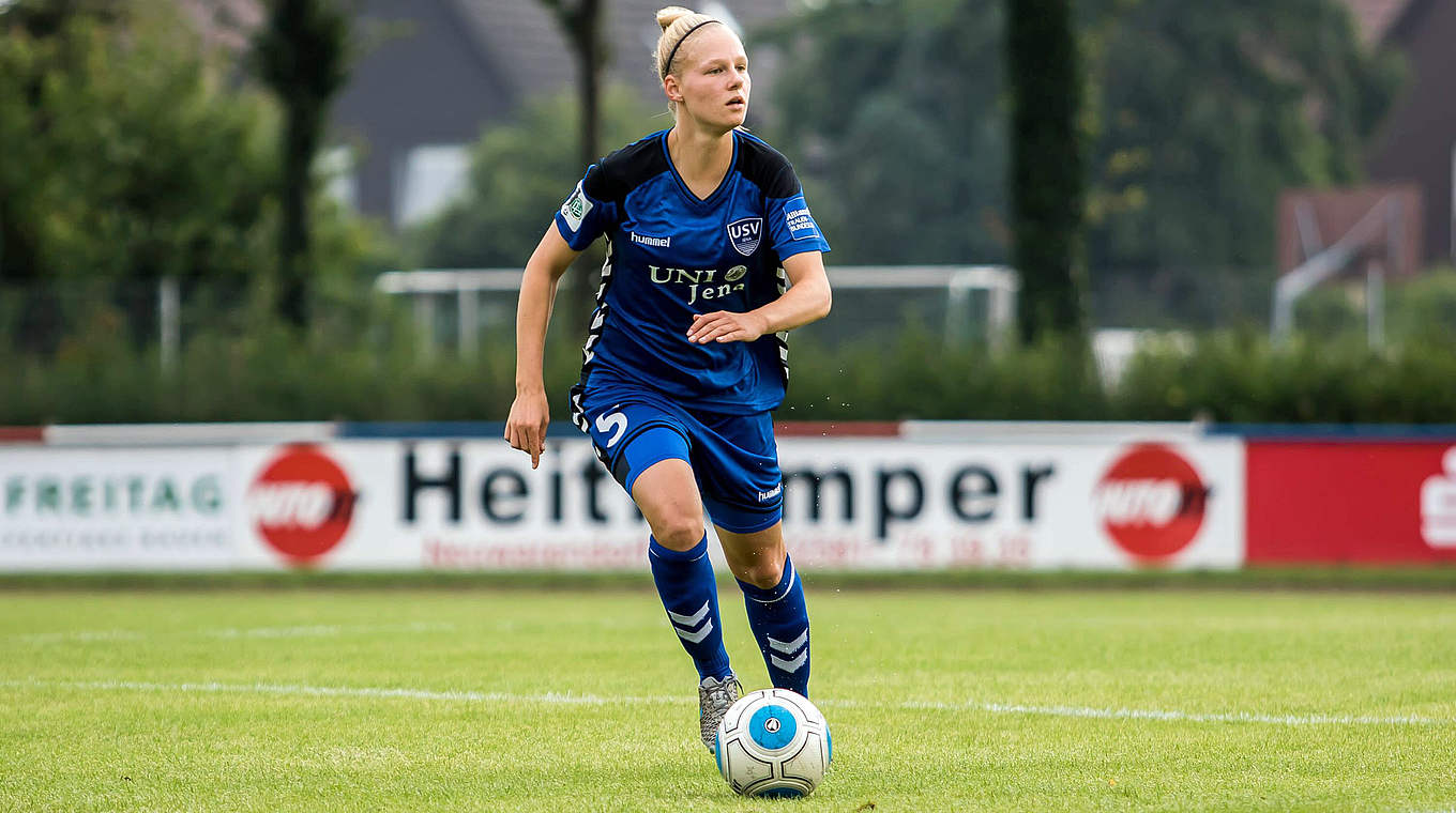 Erzielt das zwischenzeitliche 3:0: U 20-Nationalspielerin Annalena Breitenbach  © imago/foto2press