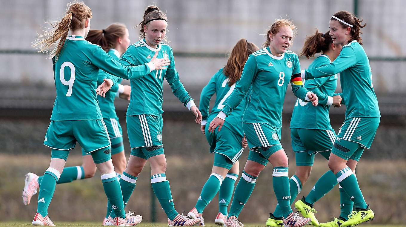 Sechs der acht Tore fielen in der ersten Halbzeit: Jubel bei der DFB-Auswahl © 2018 Getty Images