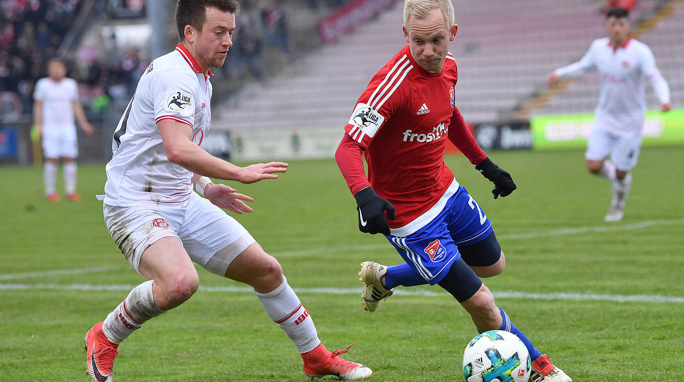 Topvorlagengeber in der 3. Liga: Hachings Sascha Bigalke (r.) hat 14 Tore aufgelegt © 2018 Getty Images