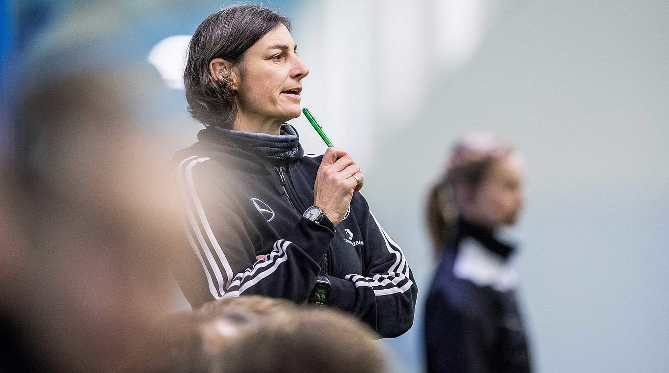 DFB-Trainerin Anouschka Bernhard: "Unsere Spielart wieder auf dem Platz zeigen" © 2017 Getty Images