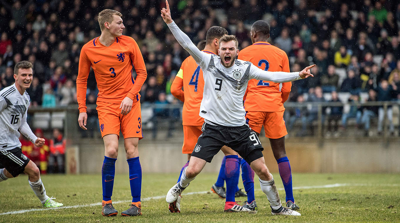 Steuert zwei Tore zum deutschen Sieg bei: Angreifer Manuel Wintzheimer (2.v.r.) © 2018 Getty Images