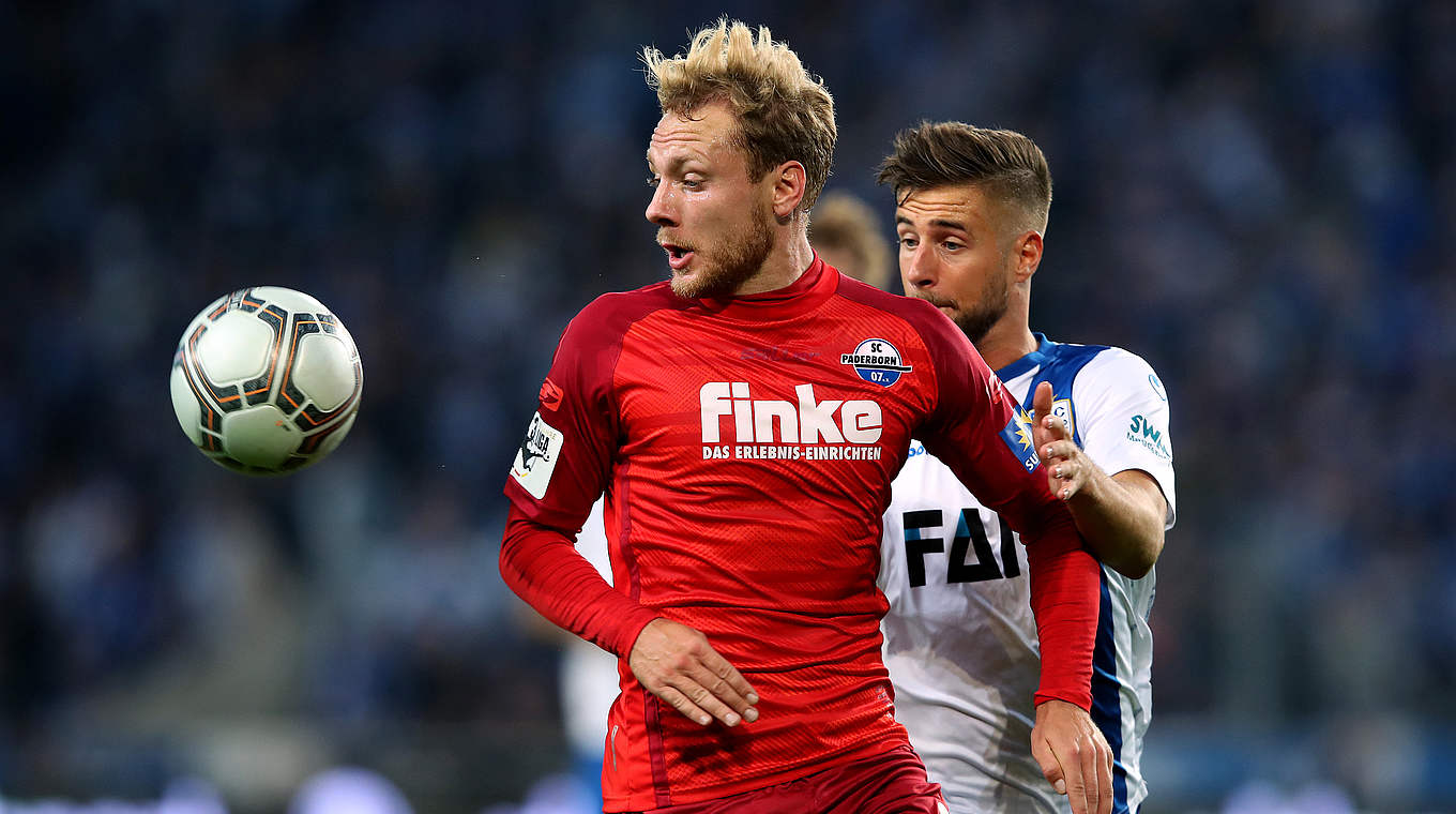 Muss aufgrund einer Gelbsperre aussetzen: Ben Zolinski vom SC Paderborn © 2017 Getty Images