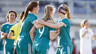 Kantersieg zum Qualistart: Die U 19-Frauen gewinnen gegen die Slowakei © 2018 Getty Images