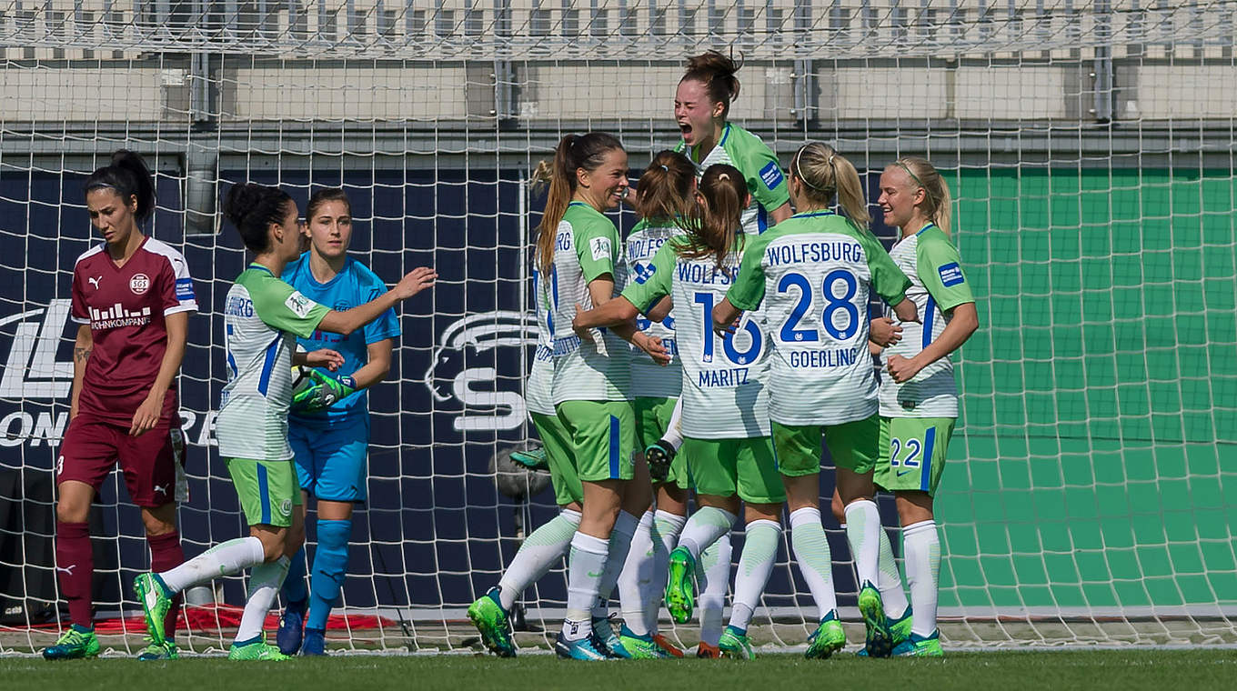 Der Traum von der Titelverteidigung lebt weiter: Der VfL Wolfsburg steht im Pokalfinale © Jan Kuppert