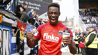 Favorit der Drittligafans am 34. Spieltag: Paderborns Angreifer Christopher Antwi-Adjej © 2018 Getty Images