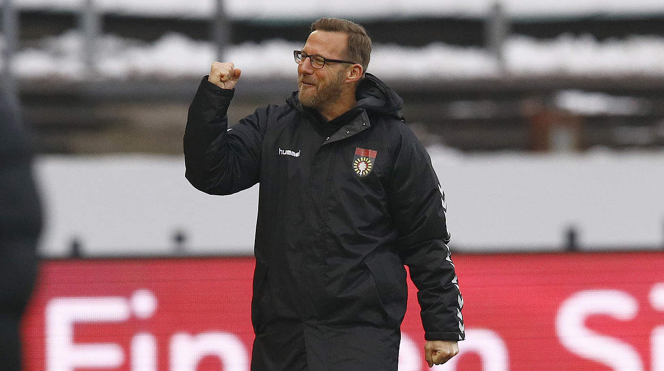 "Alles geben": Großaspach-Trainer Sascha Hildmann will ins Landespokalfinale einziehen © 2017 Getty Images