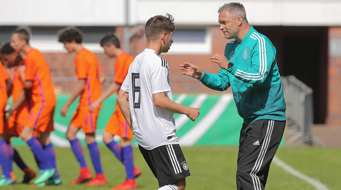 U 15-Trainer Wück (r.): "Niederlande war individuell und in der Spielgestaltung stärker" © 2018 Getty Images