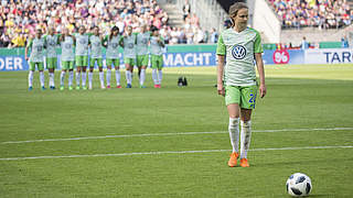 Auf dem Weg zum Punkt: Caroline Hansen vom VfL Wolfsburg © imago/Eibner