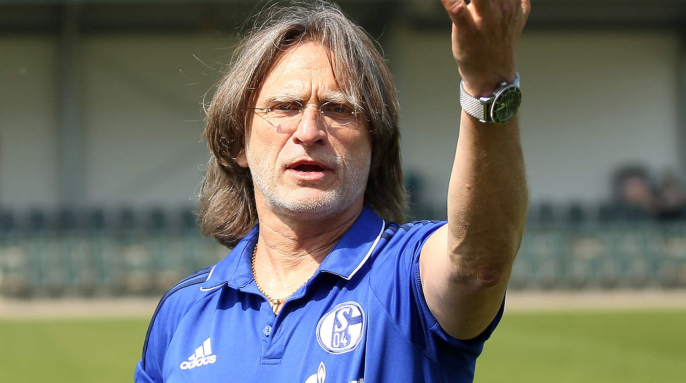 Schalke-Trainer Elgert: "Wir wollen für Hertha ein dicker Brocken sein"  © 2018 Getty Images