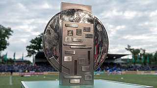 Das Objekt der Begierde: der Pokal für die Deutsche A-Juniorenmeisterschaft © Getty Images