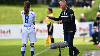 Bleibt dem MSV Duisburg erhalten: Trainer Thomas Gerstner (r.) © imago/foto2press