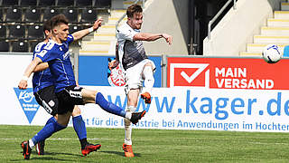 Wechselt aus der Regionalliga von Elversberg nach Zwickau: Verteidiger Bryan Gaul (r.) © imago/Hartenfelser