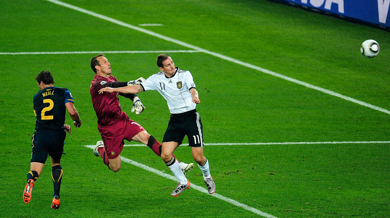 Beruhigende 2:0-Pausenführung: Miroslav Klose trifft per Kopf © Getty Images