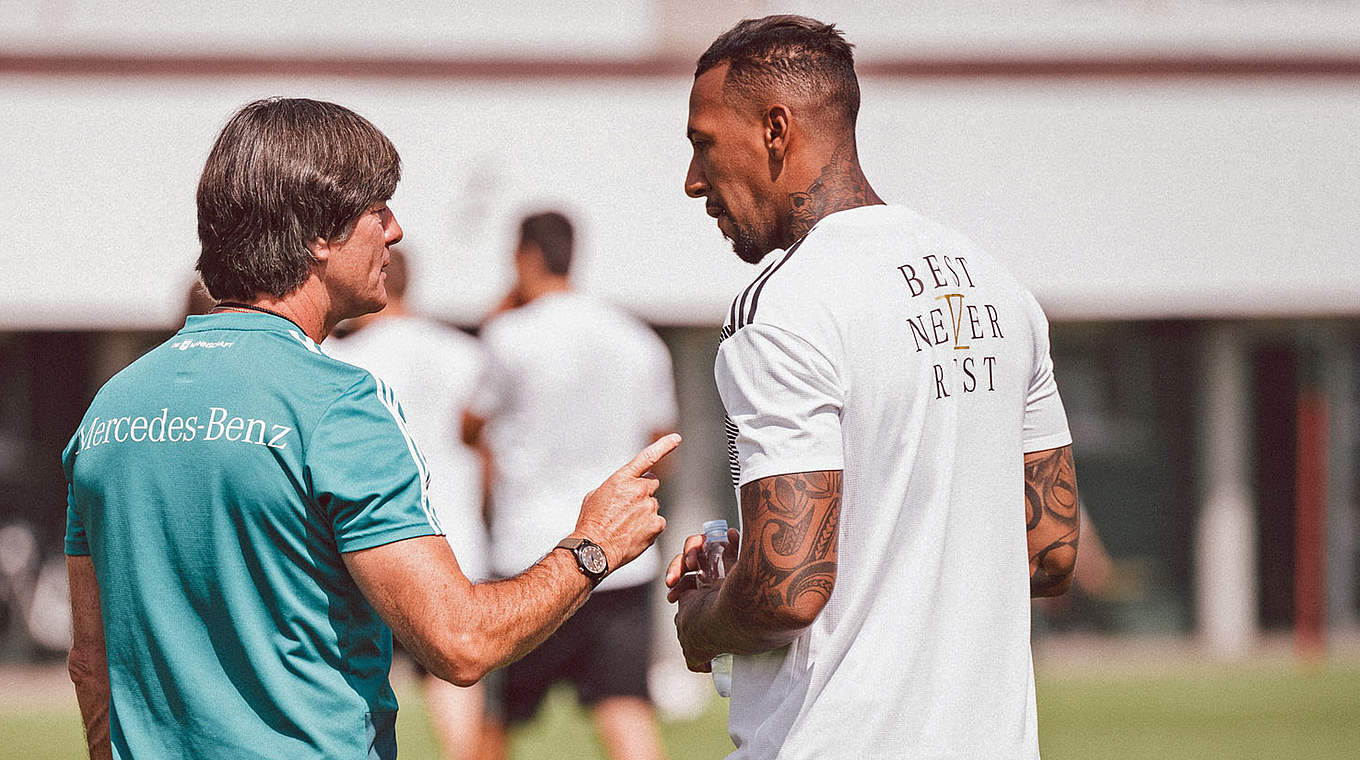 "I don't think I've lost my place or position": Boateng with Löw © © Philipp Reinhard, 2018
