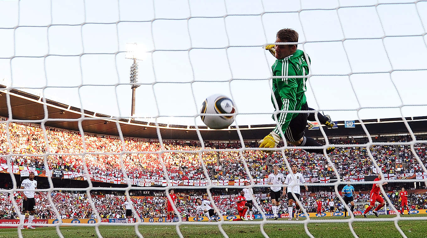 Neuauflage des Wembley-Tors: "Respekt, der Linienrichter traut sich was…" © 2010 AFP