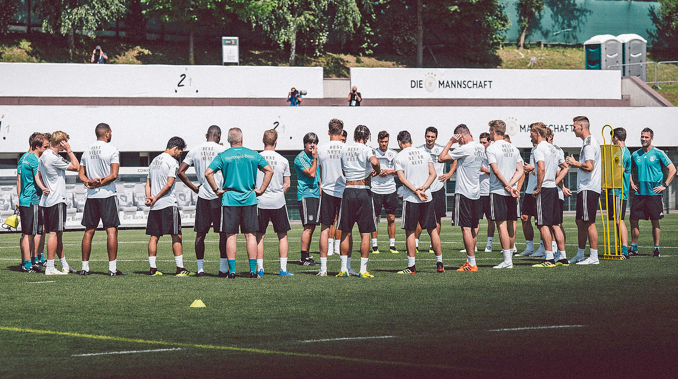 Löw: “You can’t create a concrete sense of unity with 27 players” © © Philipp Reinhard, 2018