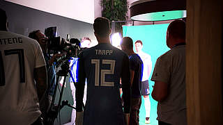 Pflichtprogramm: das offizielle Shooting der FIFA © DFB-TV