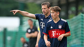 Gehört unter Trainer Holger Seitz (l.) zum Stammpersonal beim FC Bayern: Jonas Kehl © 2018 Getty Images