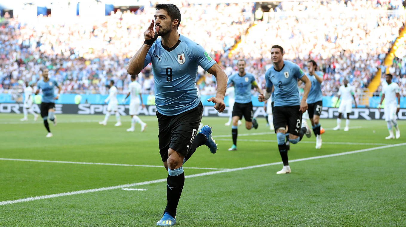 Erzielt den Treffer zum Sieg gegen Saudi-Arabien: Uruguays Stürmer Luis Suarez (v.) © 2018 Getty Images