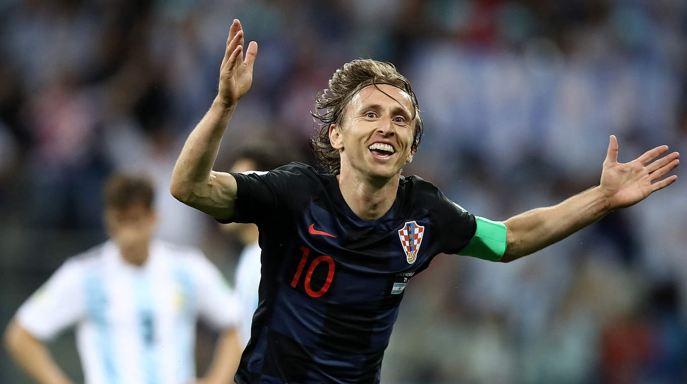 Traumtor aus 22 Metern: Luka Modric trifft zum 2:0 © 2018 FIFA