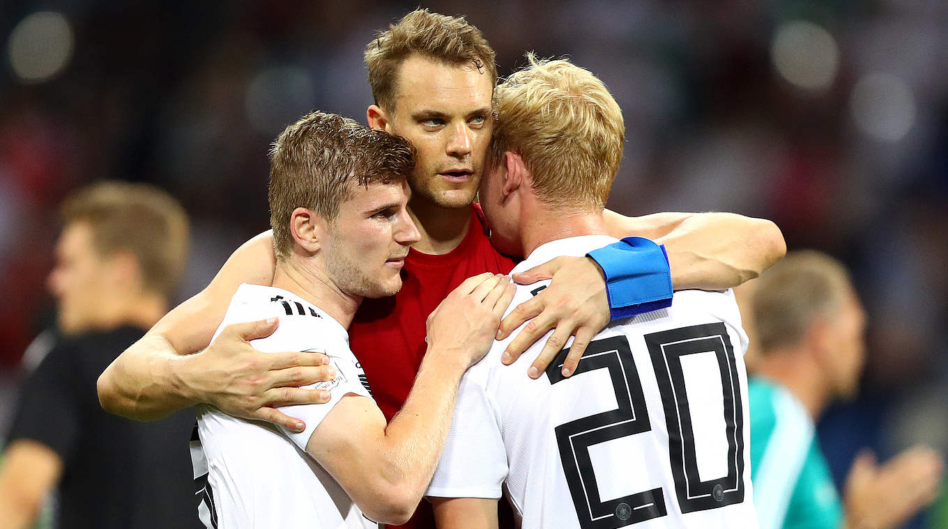 “We had a good attitude”: Timo Werner with Manuel Neuer and Julian Brandt © 2018 Getty Images
