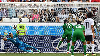 Essam El Hadary: oldest World Cup player in history saves a penalty © 2018 Getty Images