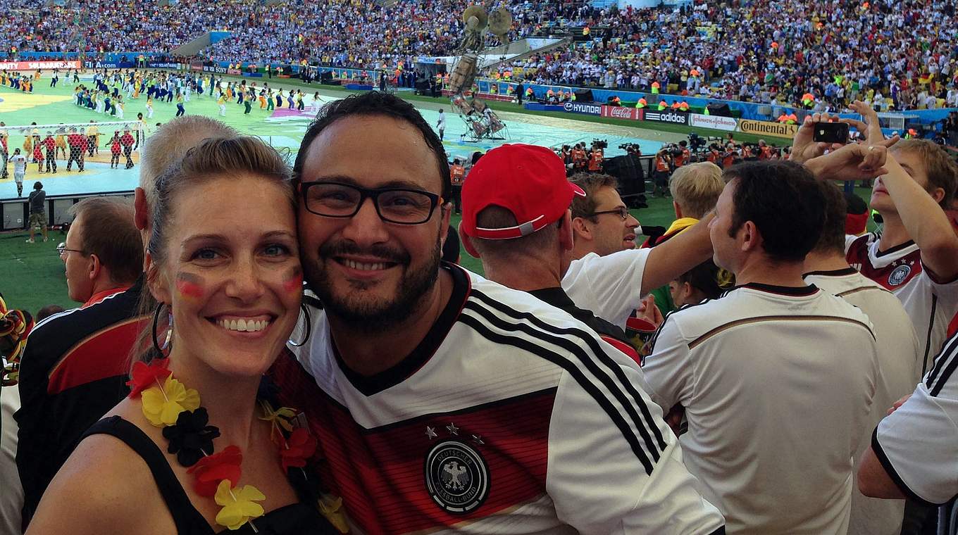 Sechsmal mit der "Mannschaft" bei einer WM: Ernesto Cordero (r.) mit seiner Frau © Privat