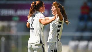 Zwei Leistungsträgerinnen im deutschen Spiel: Marie Müller (l.) und Melissa Kössler © Â©SPORTSFILE