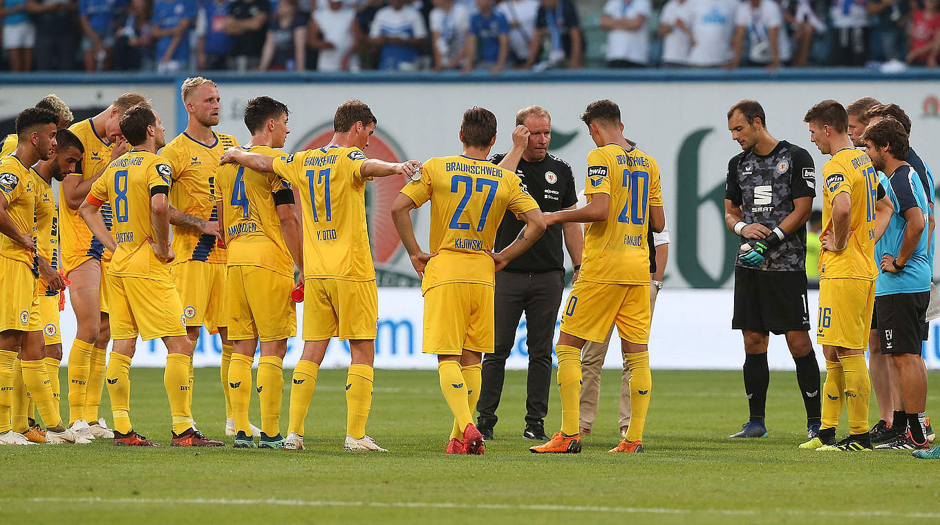 "Wir müssen noch viel lernen und vor allem effektiver werden": Braunschweig ist sieglos © 2018 Getty Images