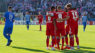 Eight-goal thriller sees HSV edge through  © 2018 TF-Images