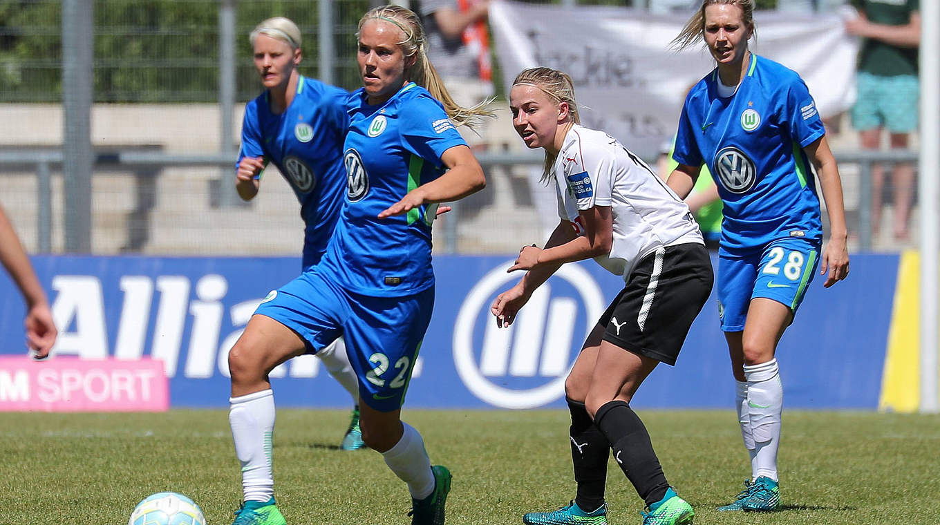 Saisoneröffnungsspiel am 16. September: Meister VfL Wolfsburg gegen 1. FFC Frankfurt © imago/foto2press