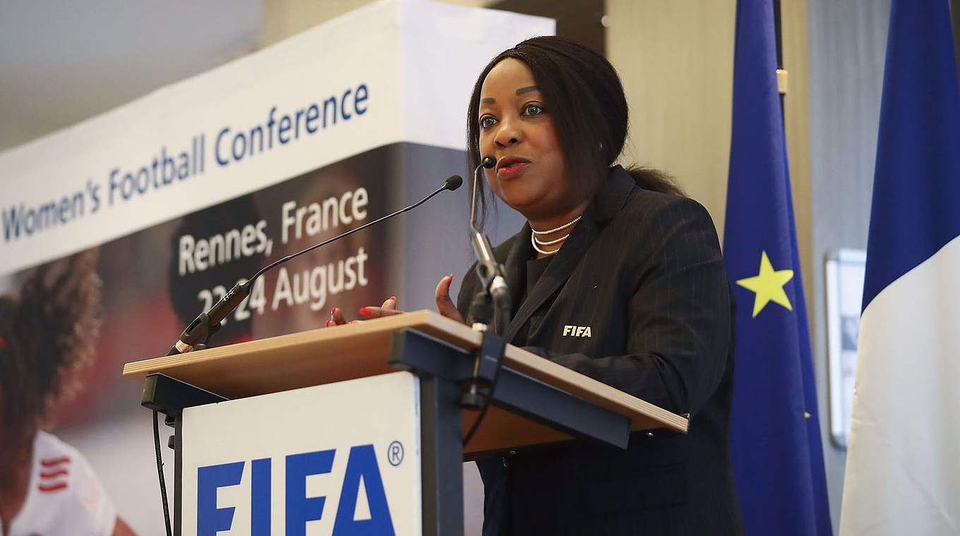 Vortrag auf der Tagung: FIFA-Generalsekretärin Fatma Samoura © FIFA