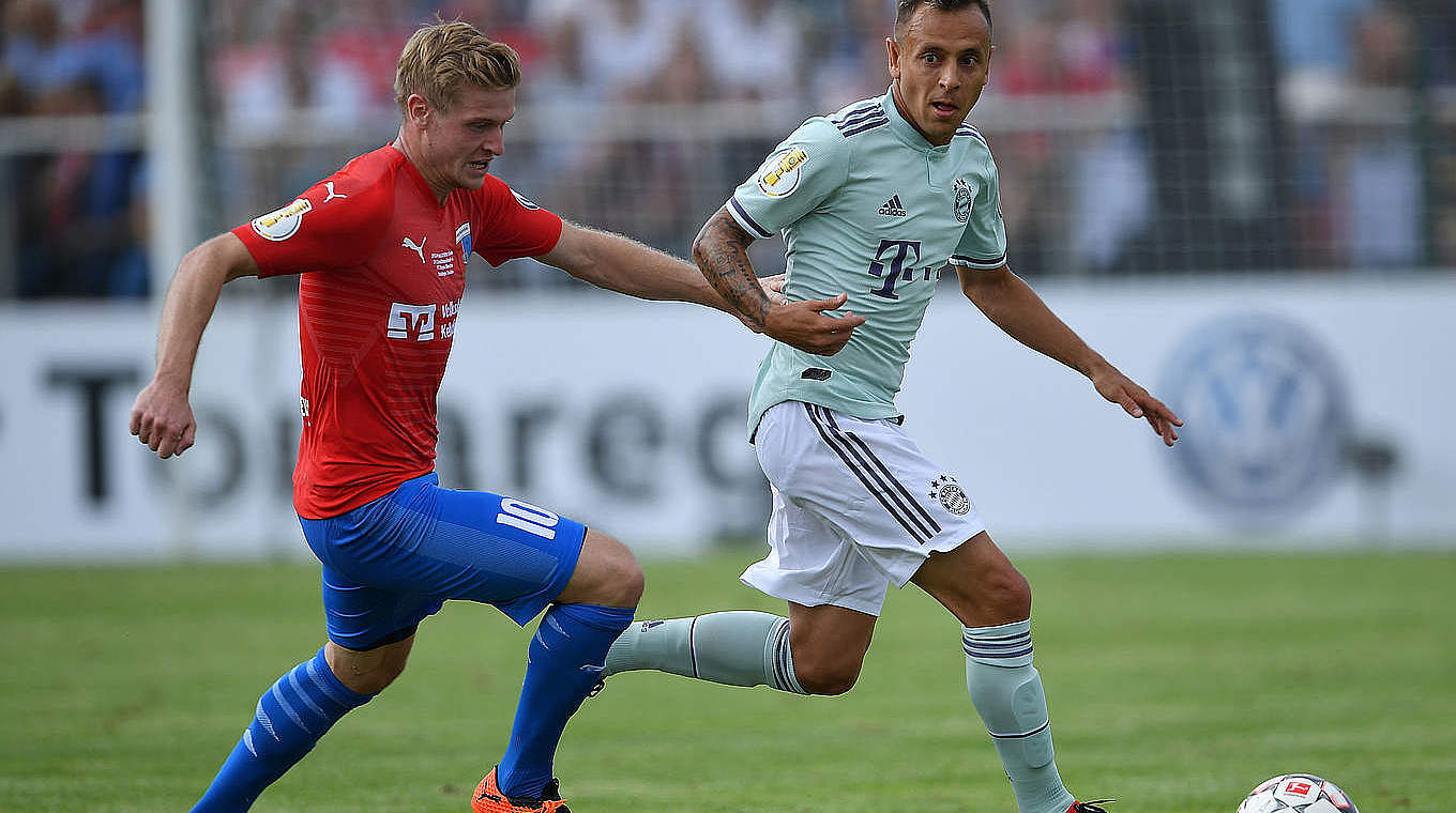 Bayern's Rafinha is a record breaker. He has now has played in 30 DFB-Pokal wins.  © 2018 Getty Images