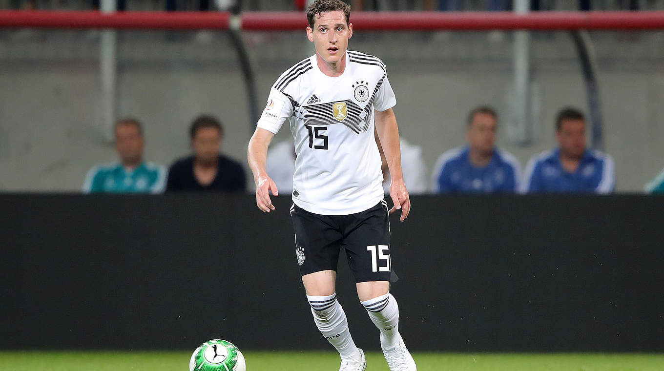 Midfielder Sebastian Rudy has signed a four-year contract with Schalke 04 © 2018 Getty Images