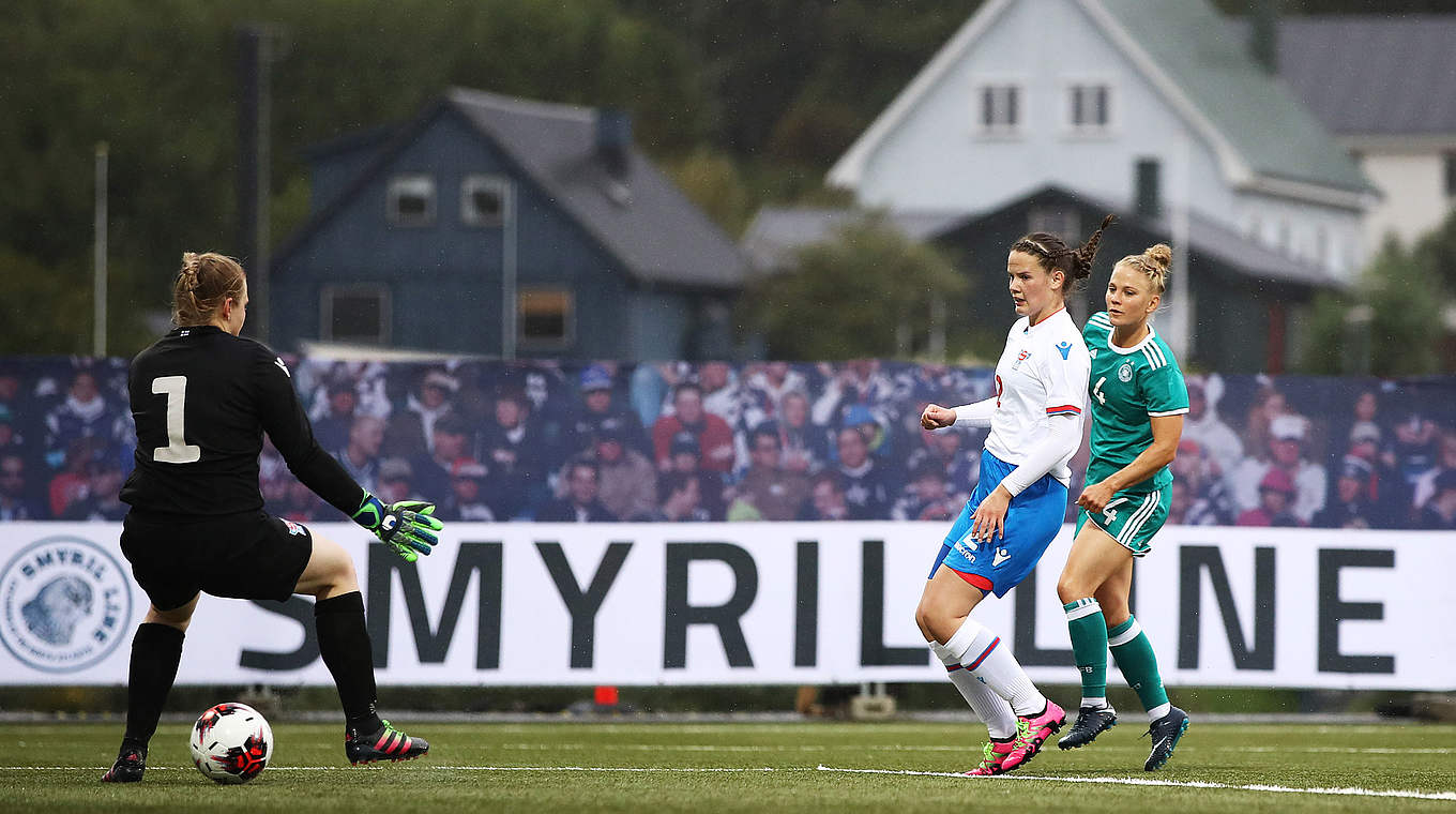 Leonie Maier makes it 3-0 © 2018 Getty Images