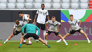 Trainiert vor 5000 Fans im Stadion und vor vielen mehr vor dem Stream: das DFB-Team © AFP/Getty Images