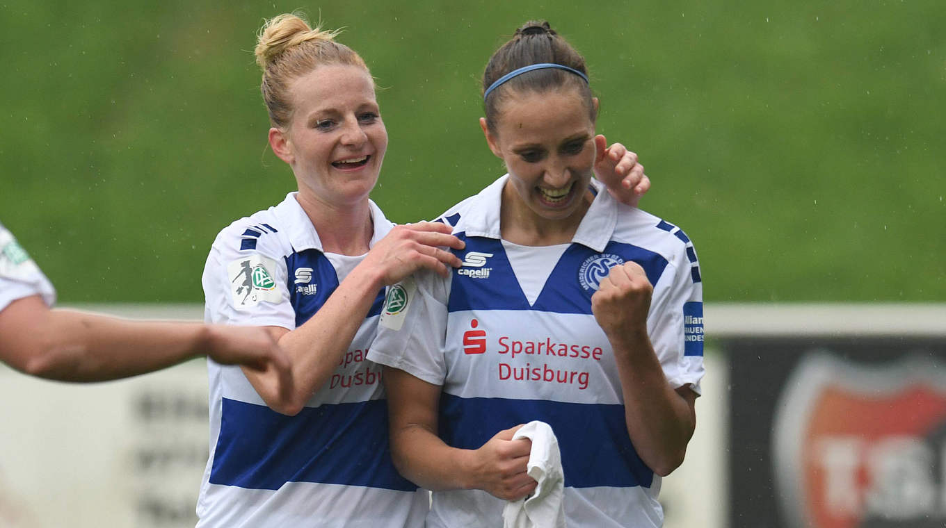 Feiert vier Treffer in der ersten Halbzeit: MSV-Torjägerin Yvonne Zielinski (r.) © imago/Eibner