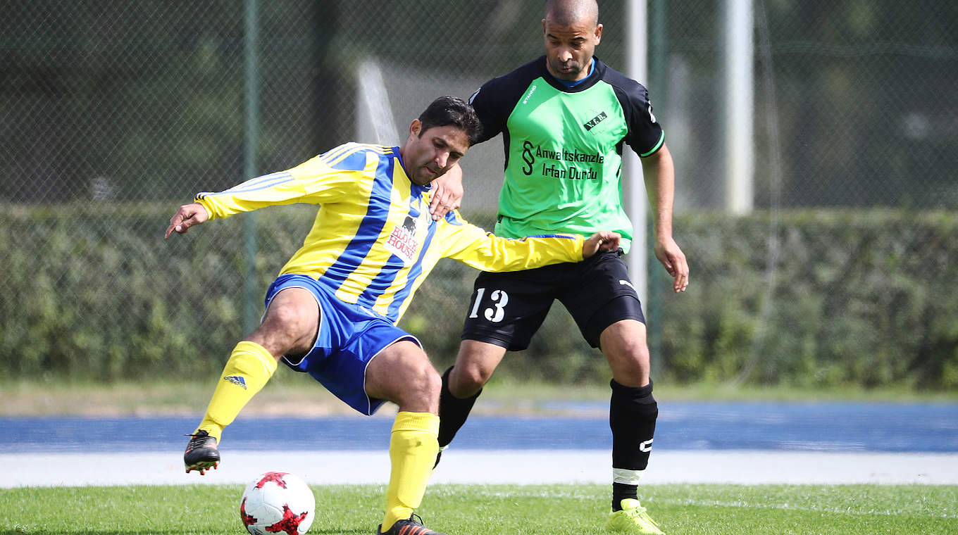 Vahid Hashemian (l.): "Ich laufe einfach lieber, wenn vor mir ein Ball rollt" © 2018 Getty Images